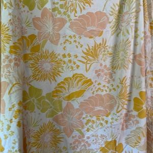 Urban Outfitters Retro Floral Shower Curtain Yellow Green Peach Orange Tan